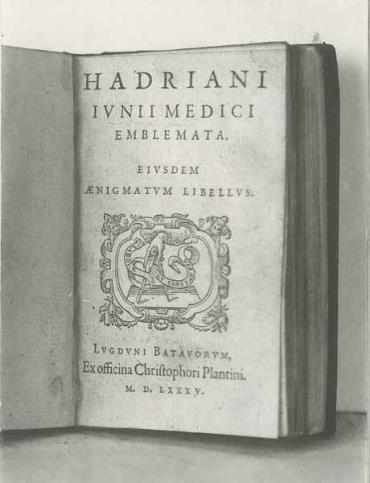 Hadriani Junii Medici Emblemata