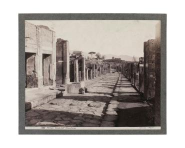 Pompeii. Street of Abundance  (Pompeii. Strada dell’Abbondanza)
