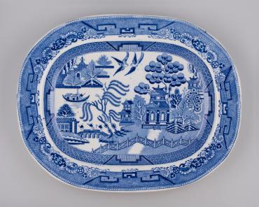 Platter: Willow Pattern