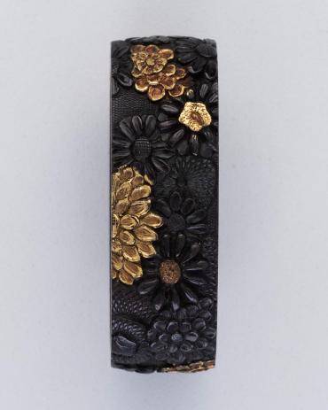 Fuchi: Chrysanthemums