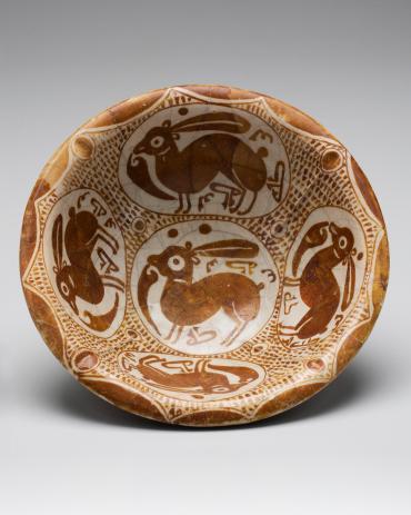 Bowl with Hares