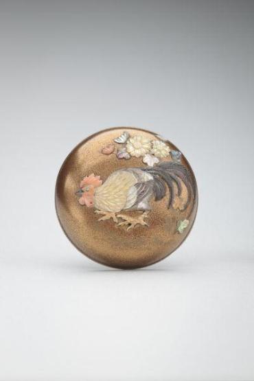 Netsuke: Rooster with chrysanthemums
