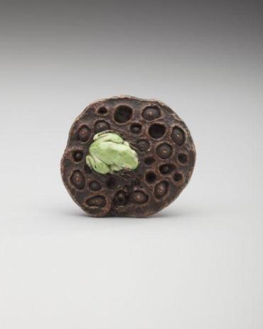 Netsuke: Frog on a lotus pod