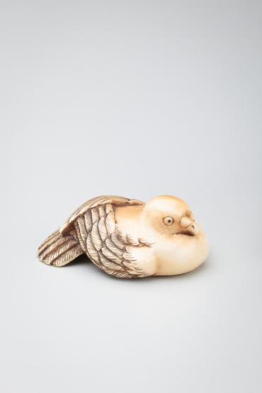 Netsuke: Hato (pigeon)