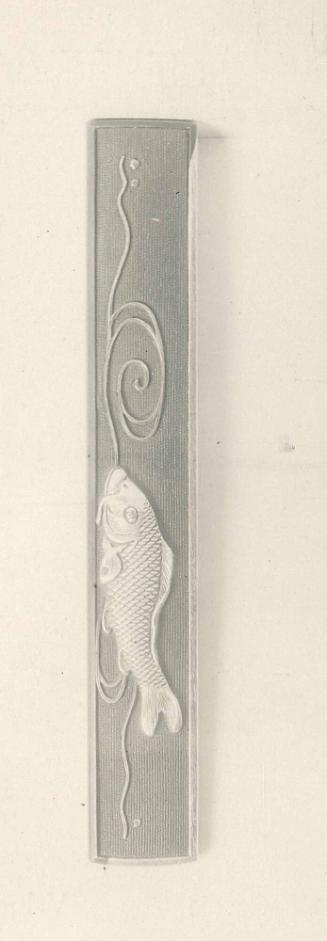 Kozuka: (front) Fish and Water Motif; (back) diagonal inlays of shakudo and gold