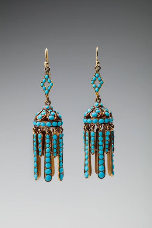 Demi-Parure - Pair of Earrings