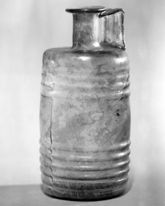 Barrel-Shaped Bottle with One Handle