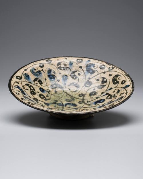 Bowl with Arabesque