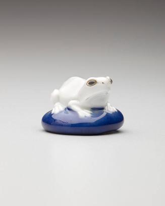 Netsuke: Frog on mushroom cap