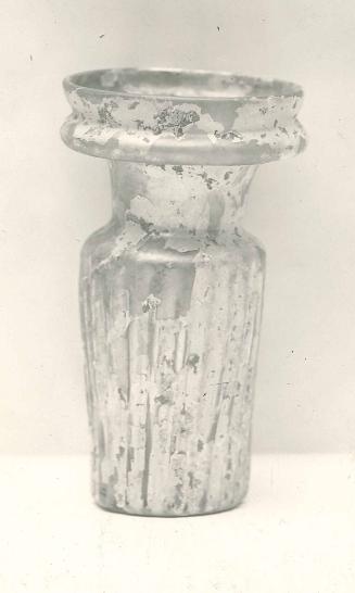 Cylindrical Bottle with Collar Rim